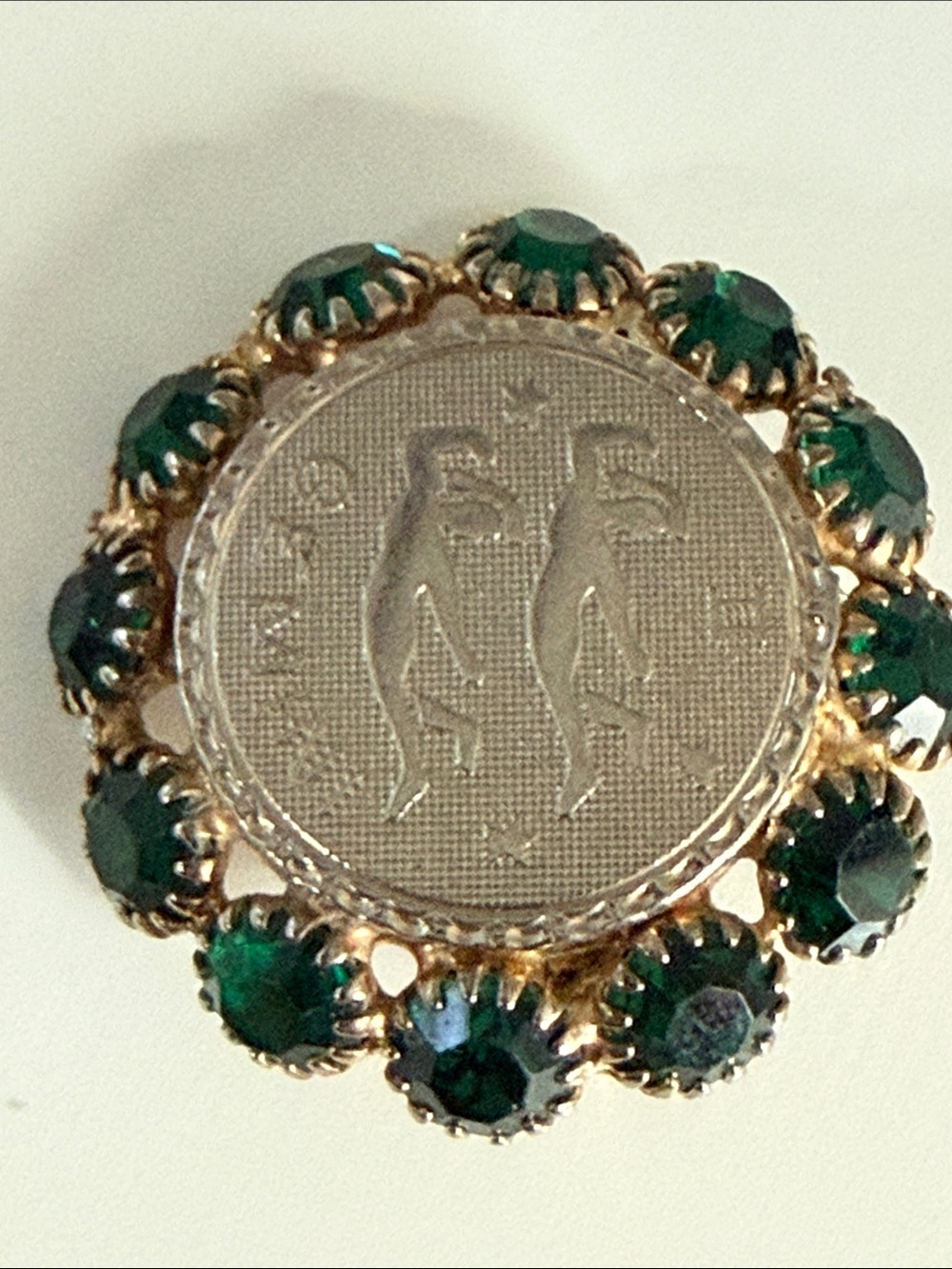 Vintage Gold-Tone Gemini coin Pin Brooch Emerald Green birthstone rhinestones - Picture 2 of 7